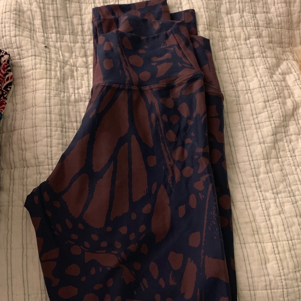 Liquido yoga pants size M